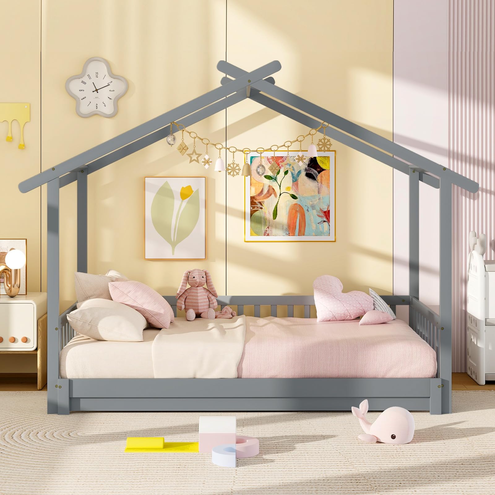 Children's House-Shaped Bed